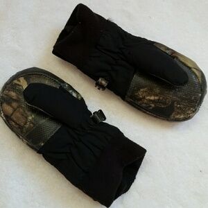 Scott mittens  NWOT